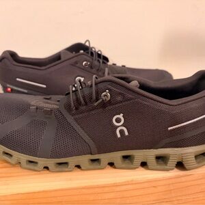 On Running Men's Gray and Olive Sneakers